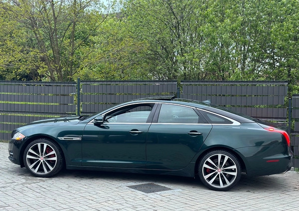 Jaguar XJ cena 72900 przebieg: 201000, rok produkcji 2012 z Poniatowa małe 121